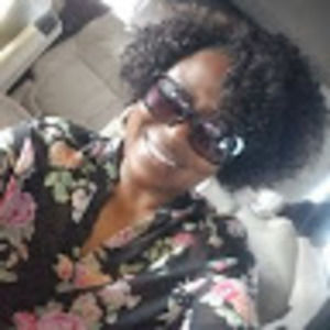 Meet your Posher, Estella